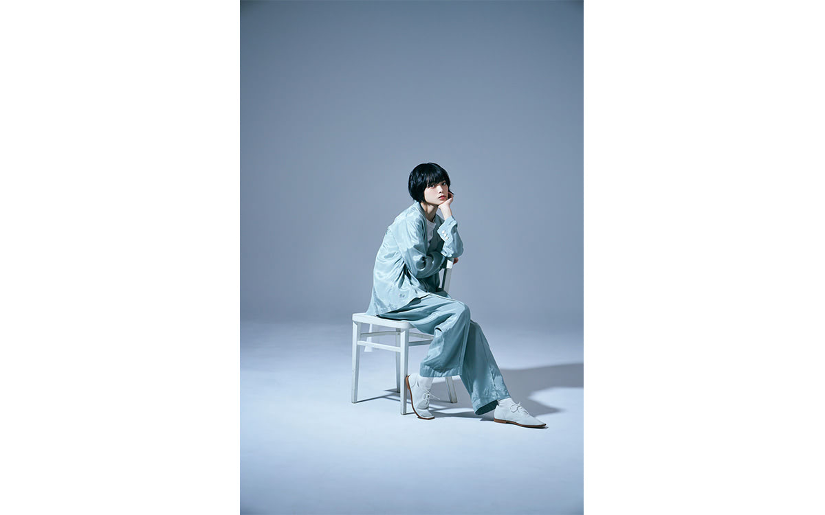 平手友梨奈ファン待望の新曲が配信リリース、クールなアートワークも解禁 | ENTAME next - アイドル情報総合ニュースサイト