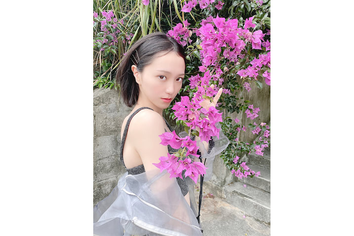 野口衣織 写真集 画像5/13) ＝LOVE野口衣織、透明感あふれる水着姿も…初写真集の