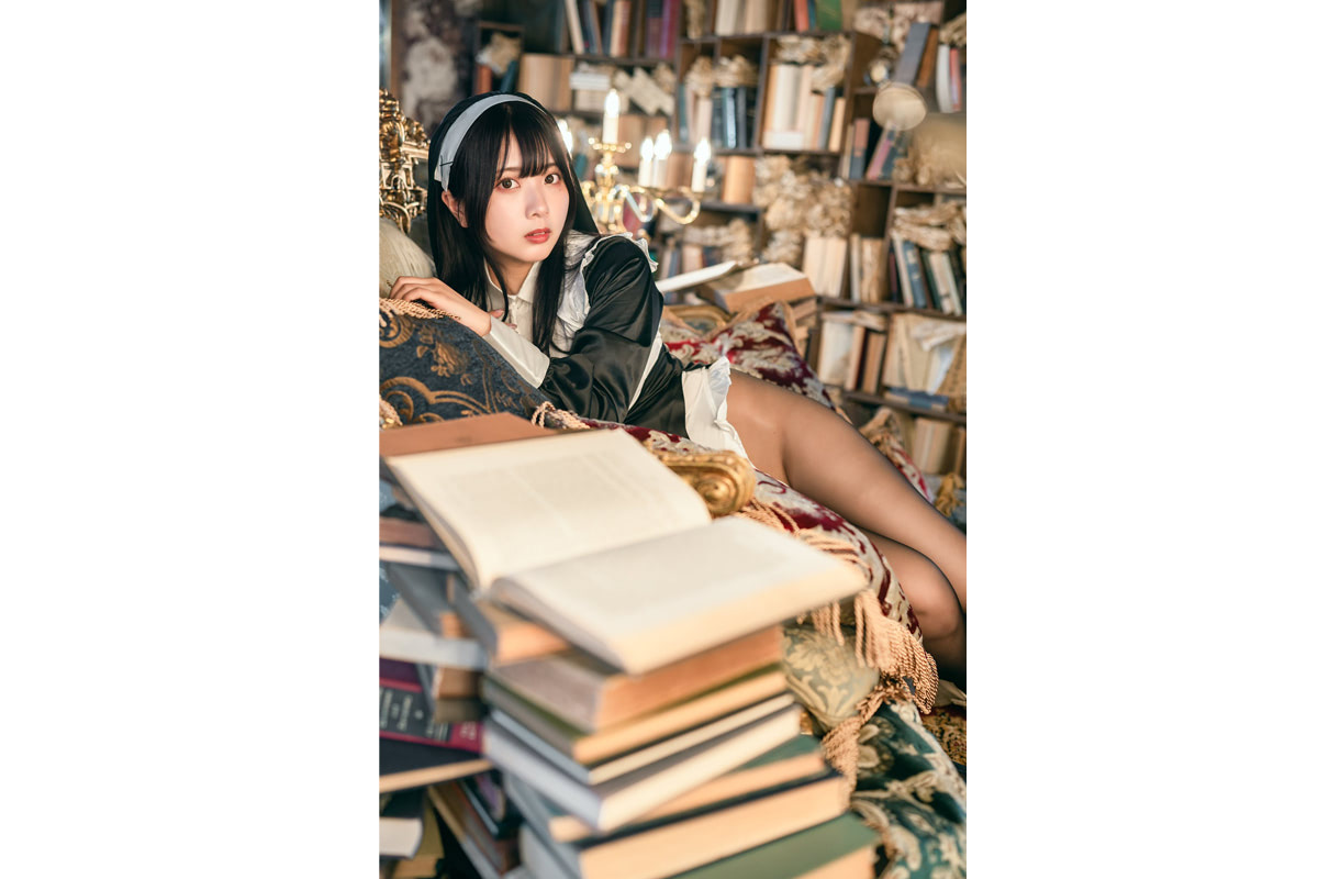 パンスト履いたコスプレイヤー画像 