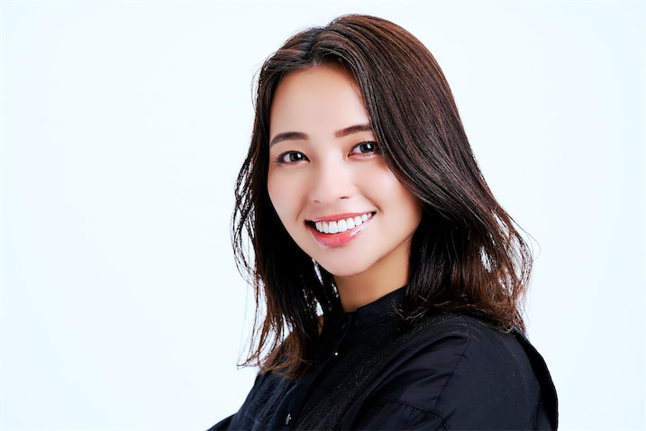 女優・水崎綾女さんの大変貴重なポラロイド写真です。 女優・水崎綾女さんの大変貴重なポラロイド写真です。