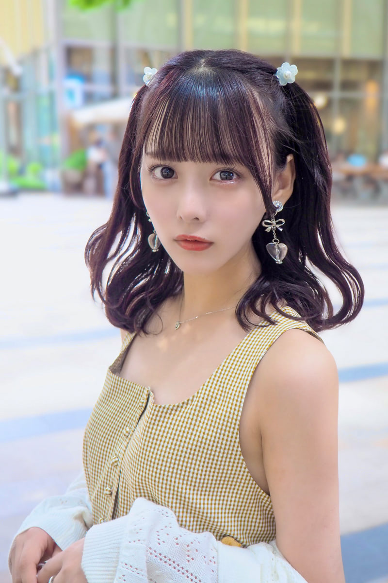 LOVE 齊藤なぎさ、ほっそりデコルテラインあらわな夏ワンピース姿に