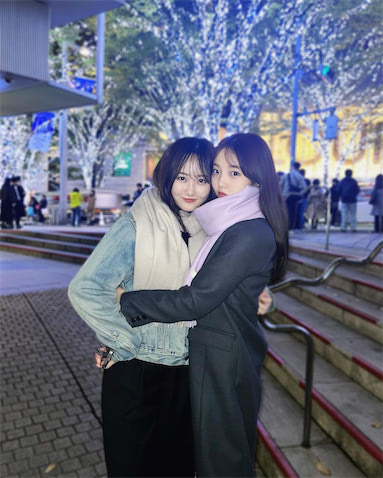 本田真凜、姉妹で”お揃い”マフラーを巻いた仲良しショット公開「透明感の塊」 ENTAME next アイドル情報総合ニュースサイト