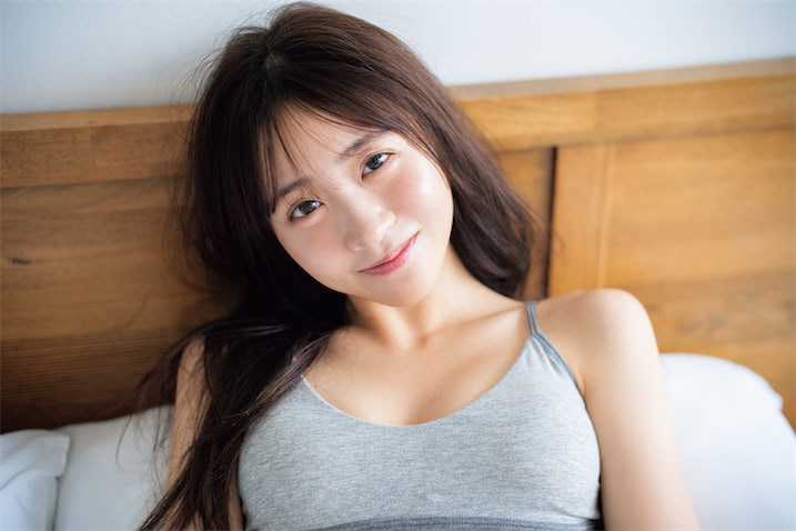 FRUITS ZIPPER 櫻井優衣、1st写真集よりヘルシーなグラビアカット披露