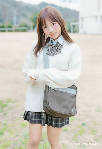 子供じゃないもんっ!!」 #ババババンビ 一ノ瀬こひな、ピュアな制服姿
