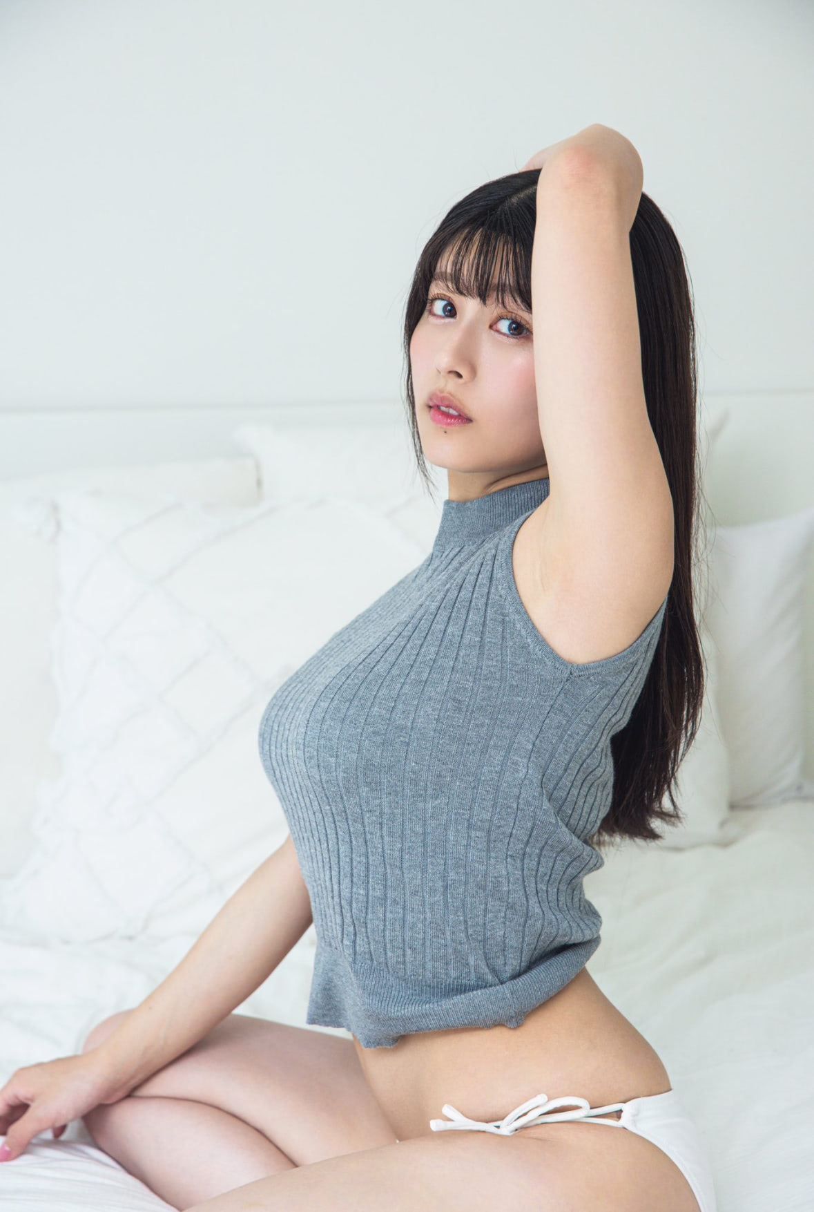 グラビア ニット