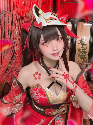 あかせあかり、『崩壊：スターレイル』花火のコスプレ姿が「まじで本物