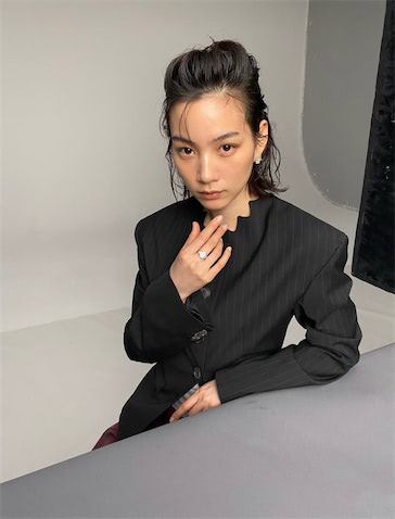 のん、イメージ激変の“ロックな姿”に反響続々「リーゼントかっこいい」 | ENTAME next - アイドル情報総合ニュースサイト