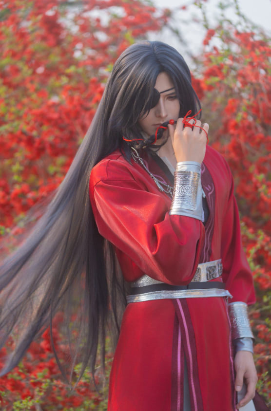 登録者74万人超え”人気配信者の『天官賜福』コスプレが「同じ次元に
