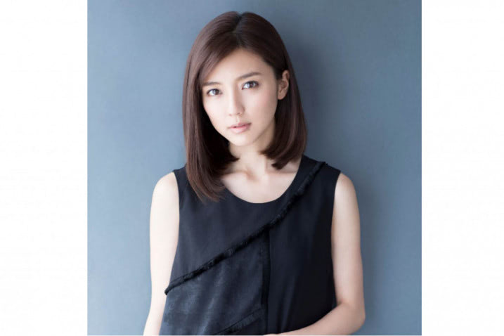 真野恵里菜 愛犬との信頼感にじむ 微笑ましさmax のナチュラル2ショットを公開 Entame Next アイドル情報総合ニュースサイト