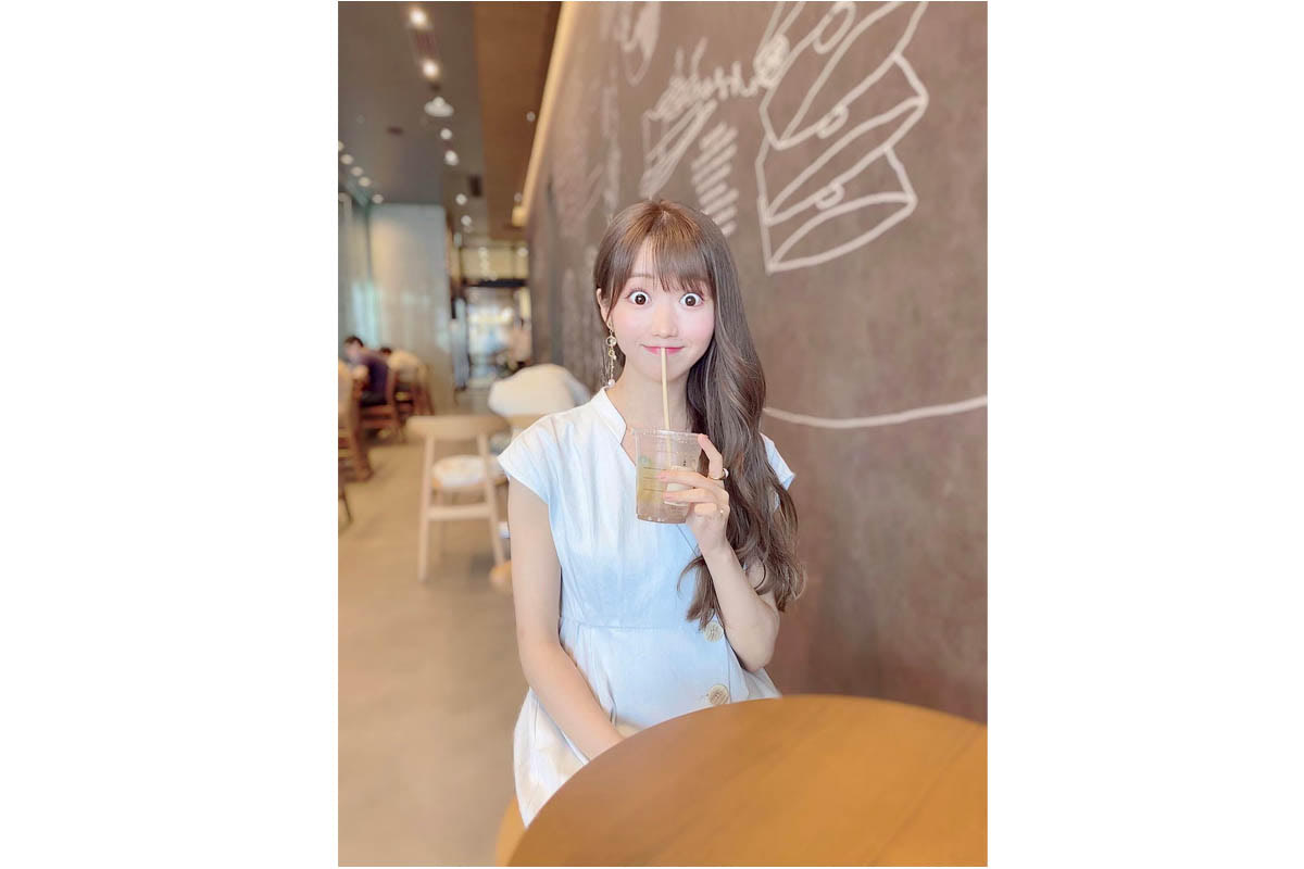 Love 大谷映美里 人間のような笑顔を見せる猫 オリーの顔真似を披露し 完全に一致 と話題に Entame Next アイドル情報総合ニュースサイト Love 大谷映美里 人間のような笑顔を見せる猫 オリーの顔真似を披露し 完全に一致 と話題に Entame Next アイドル情報総合ニュースサイト