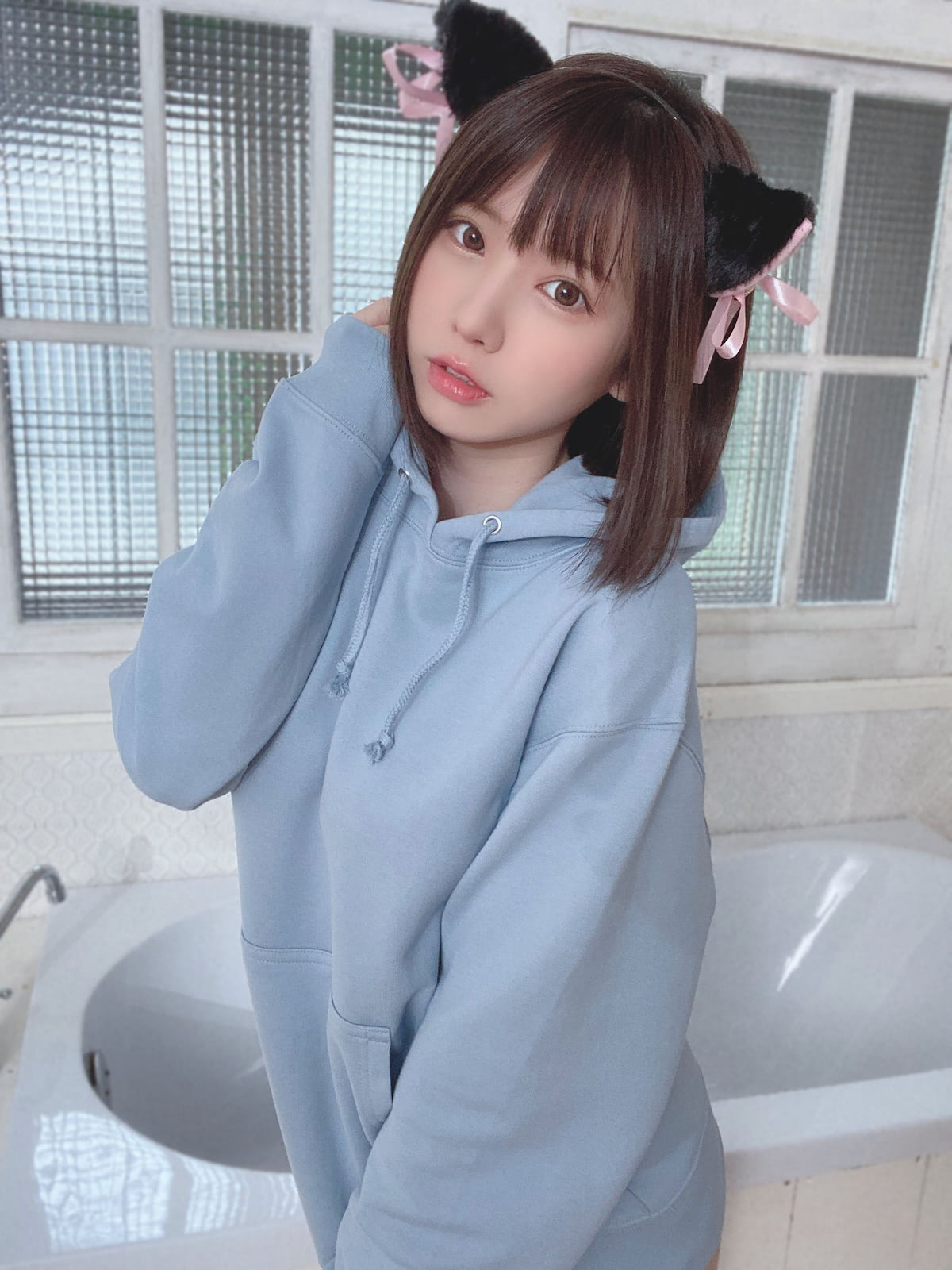 えなこ、美尻際立つ"しまぱん"猫耳ショットにファン悶絶「萌えるポイントが大渋滞」 | ENTAME next - アイドル情報総合ニュースサイト
