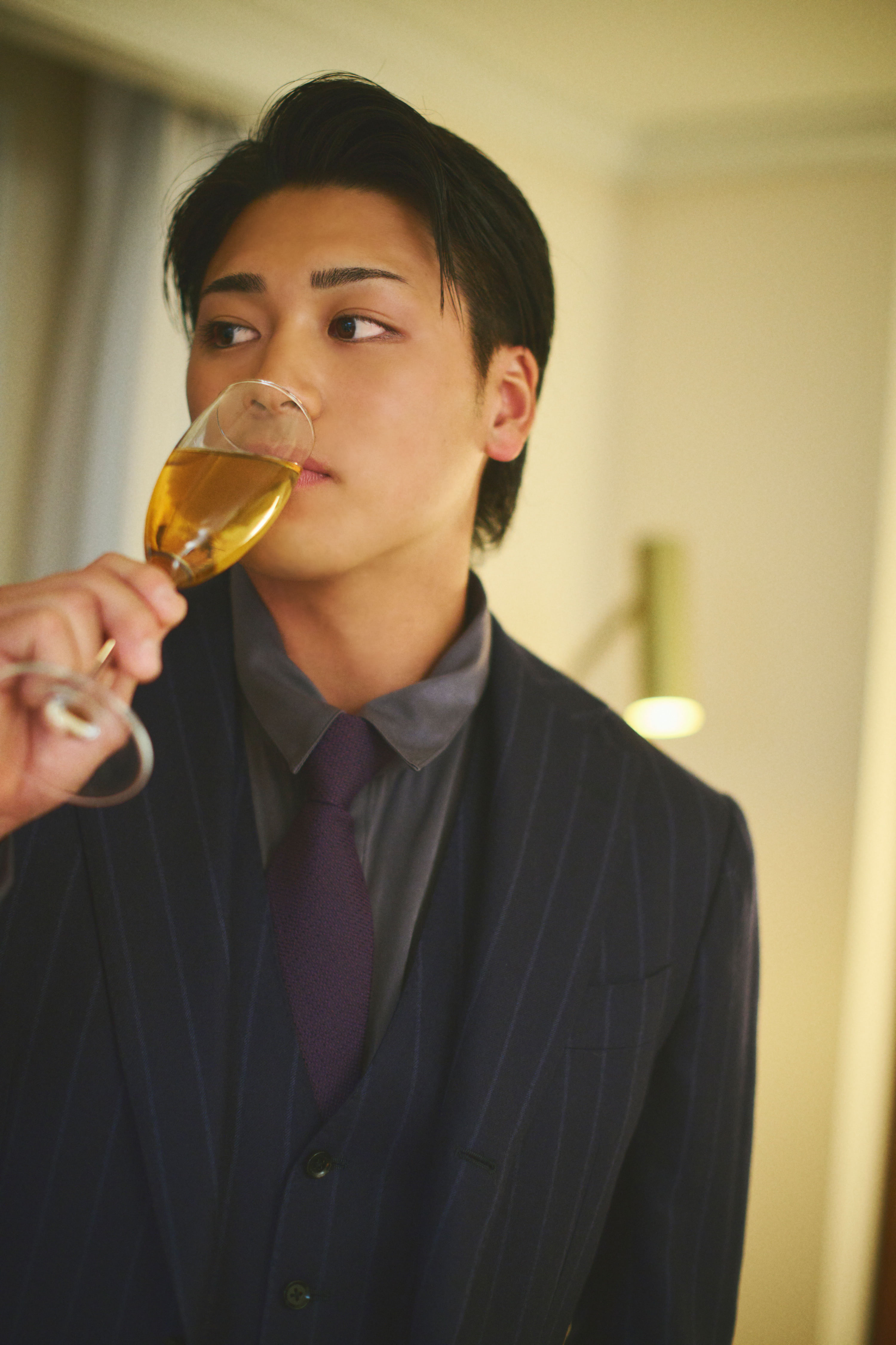 SNSトレンド入り！横浜DeNAベイスターズ・森敬斗、初デジタル写真集“ホテルデート”が発売 | ENTAME next - アイドル情報総合 ...